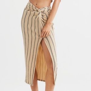 NWT😍H&M Faux Sarong Skirt